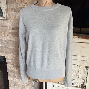 Prana gray crew neck organic cotton wool blend sweater sweatshirt long sleeve